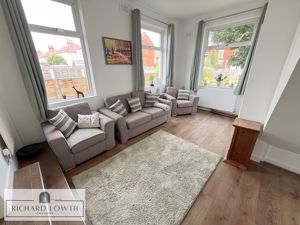 Lounge- click for photo gallery